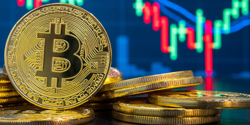 Prețul Bitcoin a sărit de 30.000 dolari. Ce fac ETH, EGLD, Cardano, Solana, XRP?