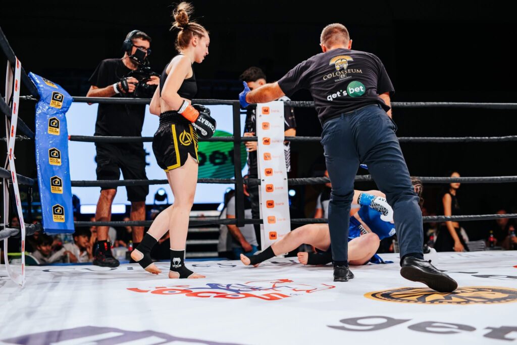Denisa Nicorici, băimăreanca pregătită de Ostrovanu, gata de război la Dynamite Fighting Show Pitești!
