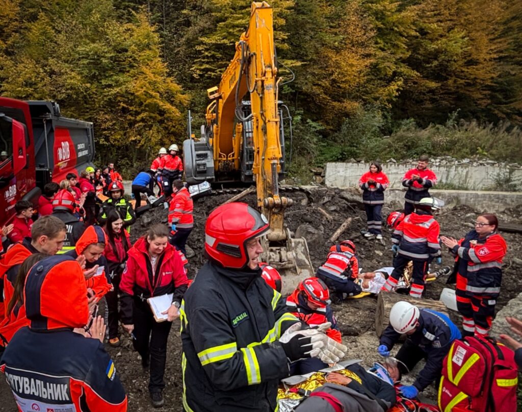 Lecție de curaj și solidaritate pe Valea Ruscovei: Echipele din Maramureș, pe podium la competiția internațională MALTESE RESCUE MANEUVERS 2025